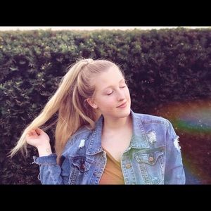 Meet your Posher, Madeline